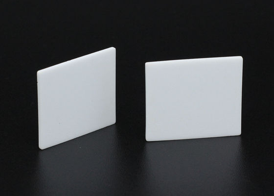 Doskonała izolacja 3.75g / cm3 Ceramiczna płyta z tlenku glinu